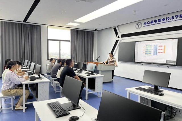 共建“底層基礎+中層模塊+高層方向”課程體系，賦能智慧園區產業鏈發展